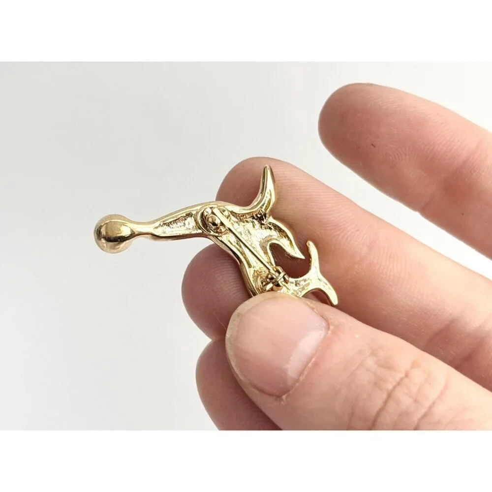 Seal Shaped Black Enameled Figural Gold TOned Vintage Costume Jewelry Brooch